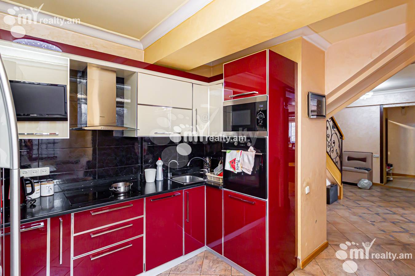 5 սենյականոց բնակարան  Պուշկինի փող, Կենտրոն Երևան, 152545