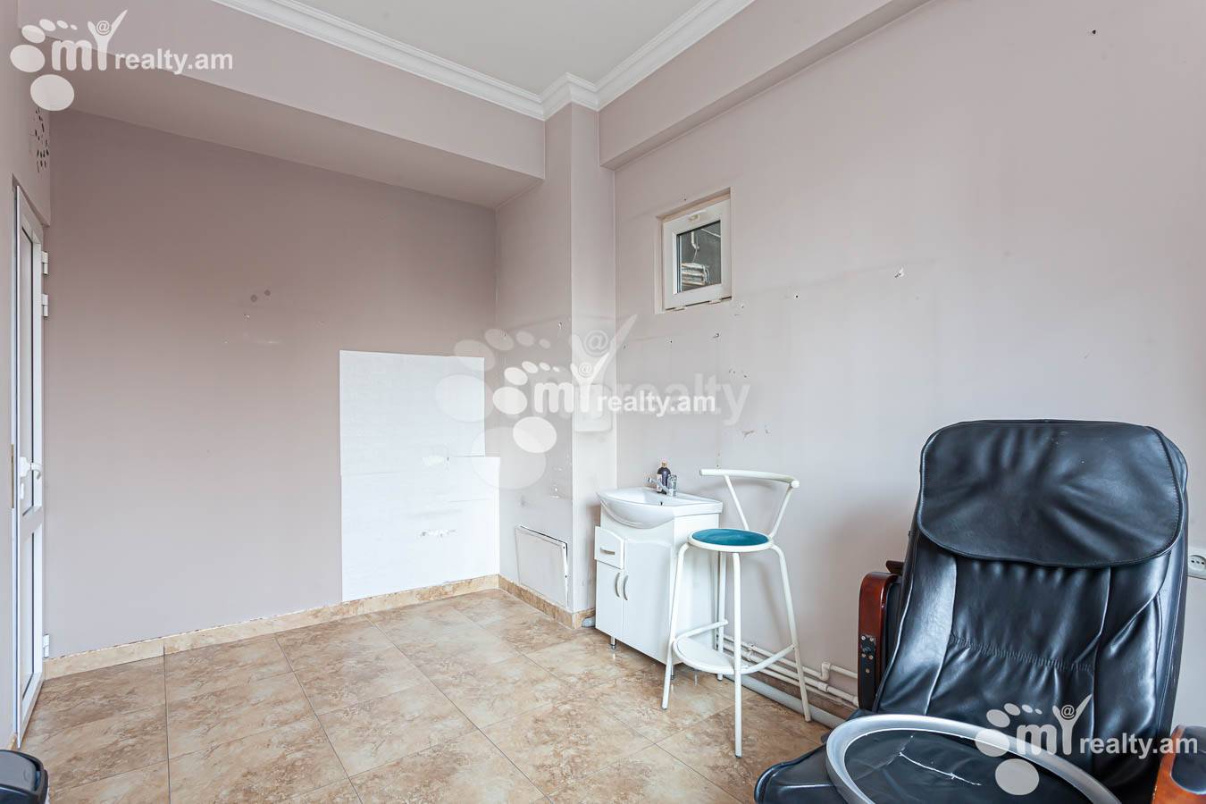 Commercial property for rent Abovyan St, Center Yerevan, 154004