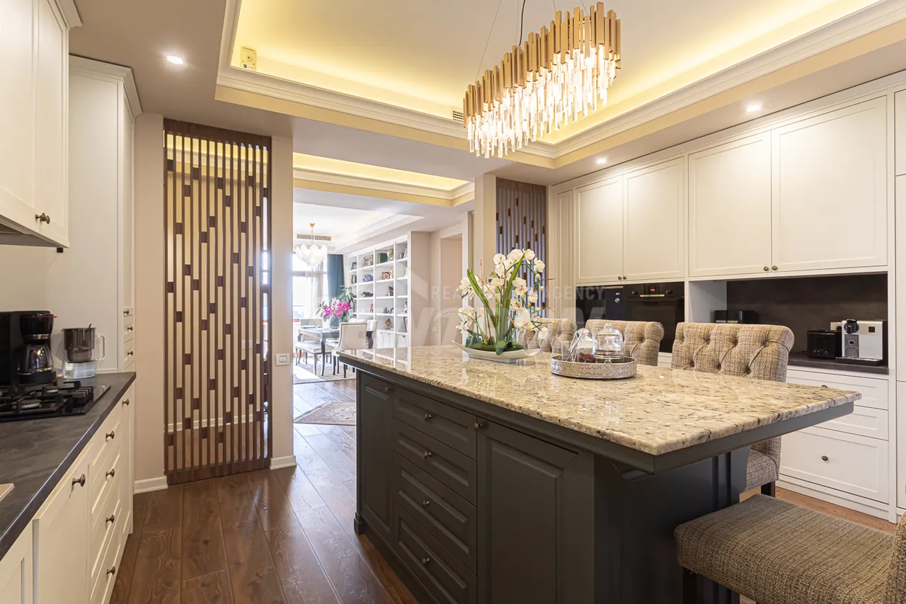 3 bedroom apartment for sale Orbeli Yeghbayrner   St, Arabkir Yerevan, 159690