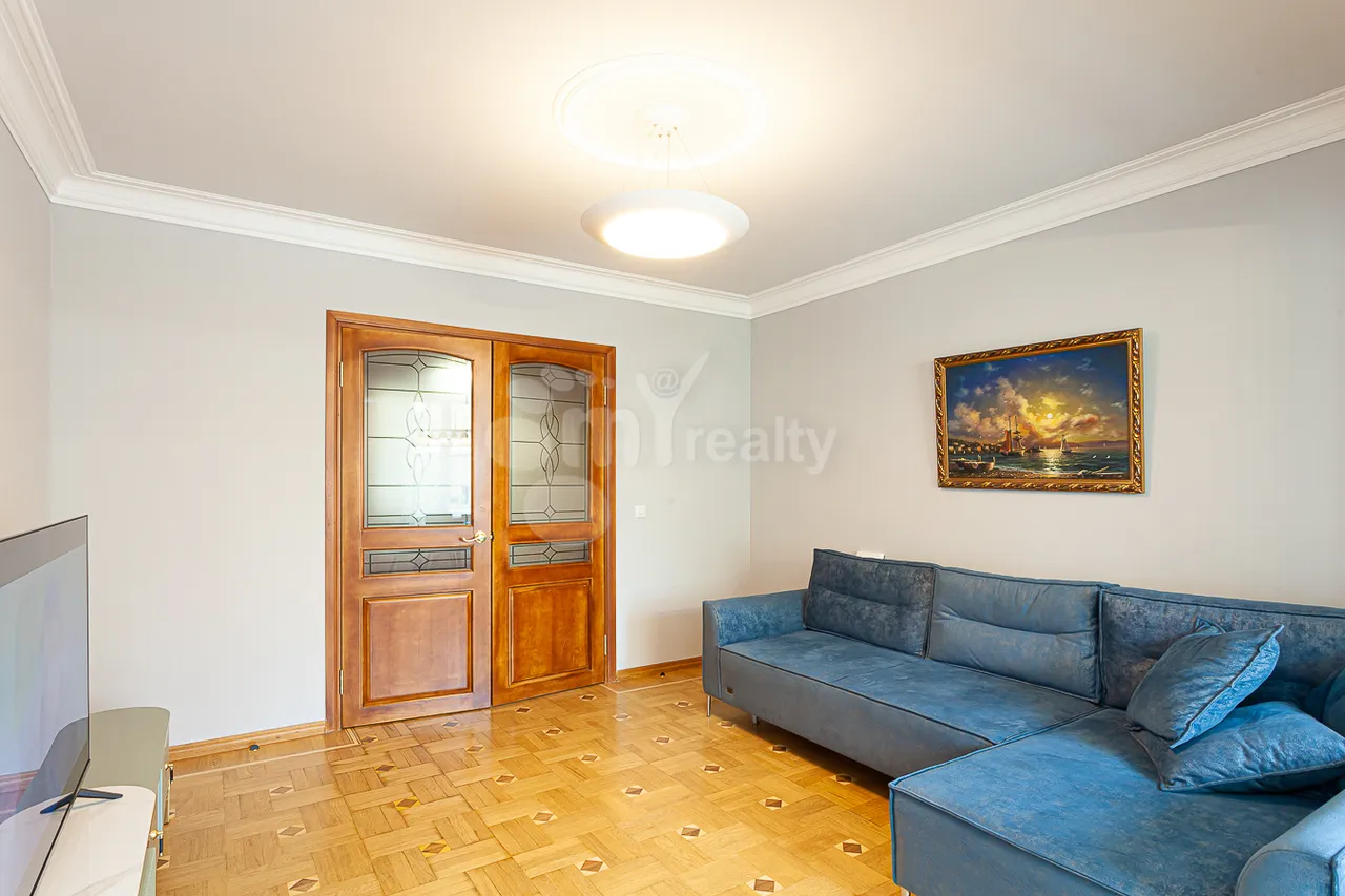 3 bedroom apartment for rent خیابان تومانیان, مرکز شهر ایروان, 161523