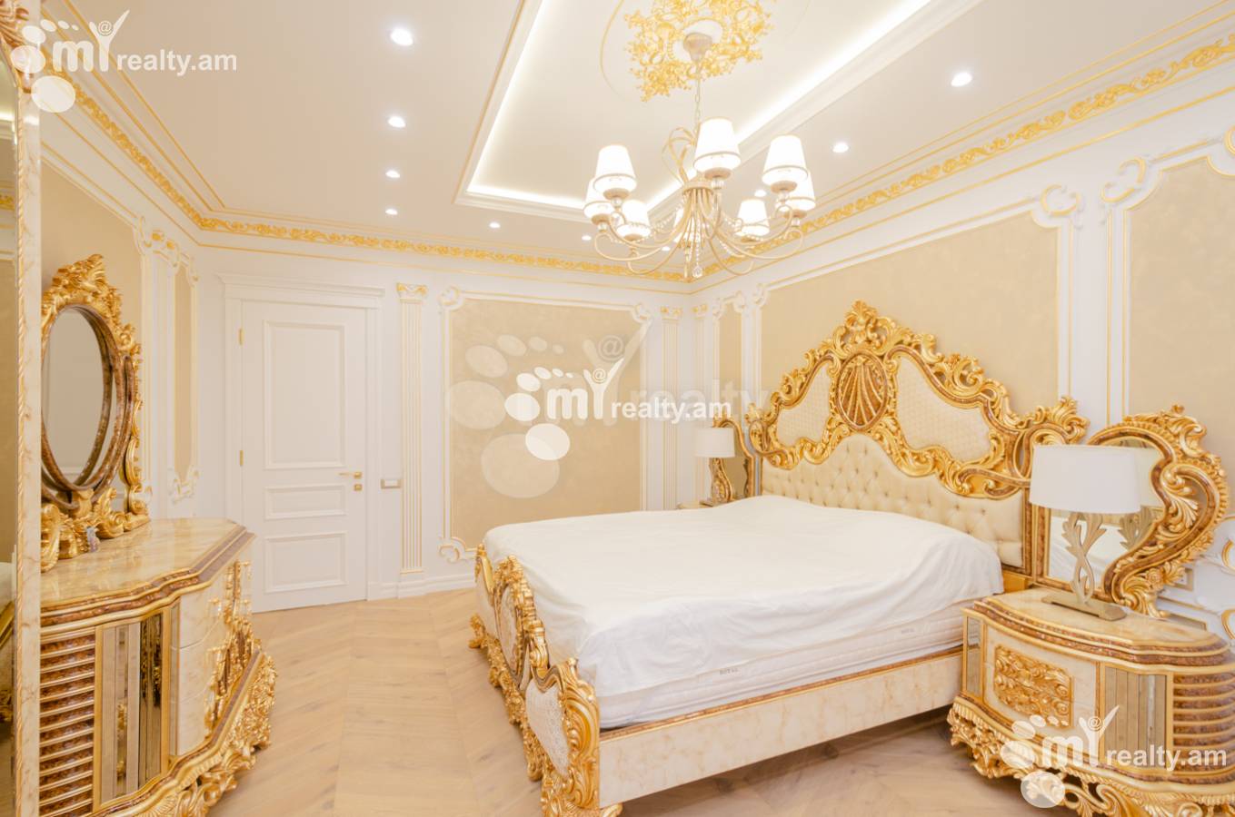 3 bedroom apartment for sale Northern (Hyusisayin)  Ave, Center Yerevan, 137679