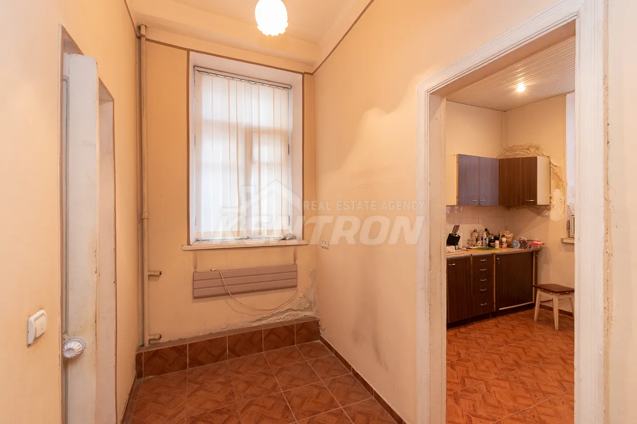 3 bedroom apartment for sale (خیابان باقرامیان (کِنترون, مرکز شهر ایروان, 158942