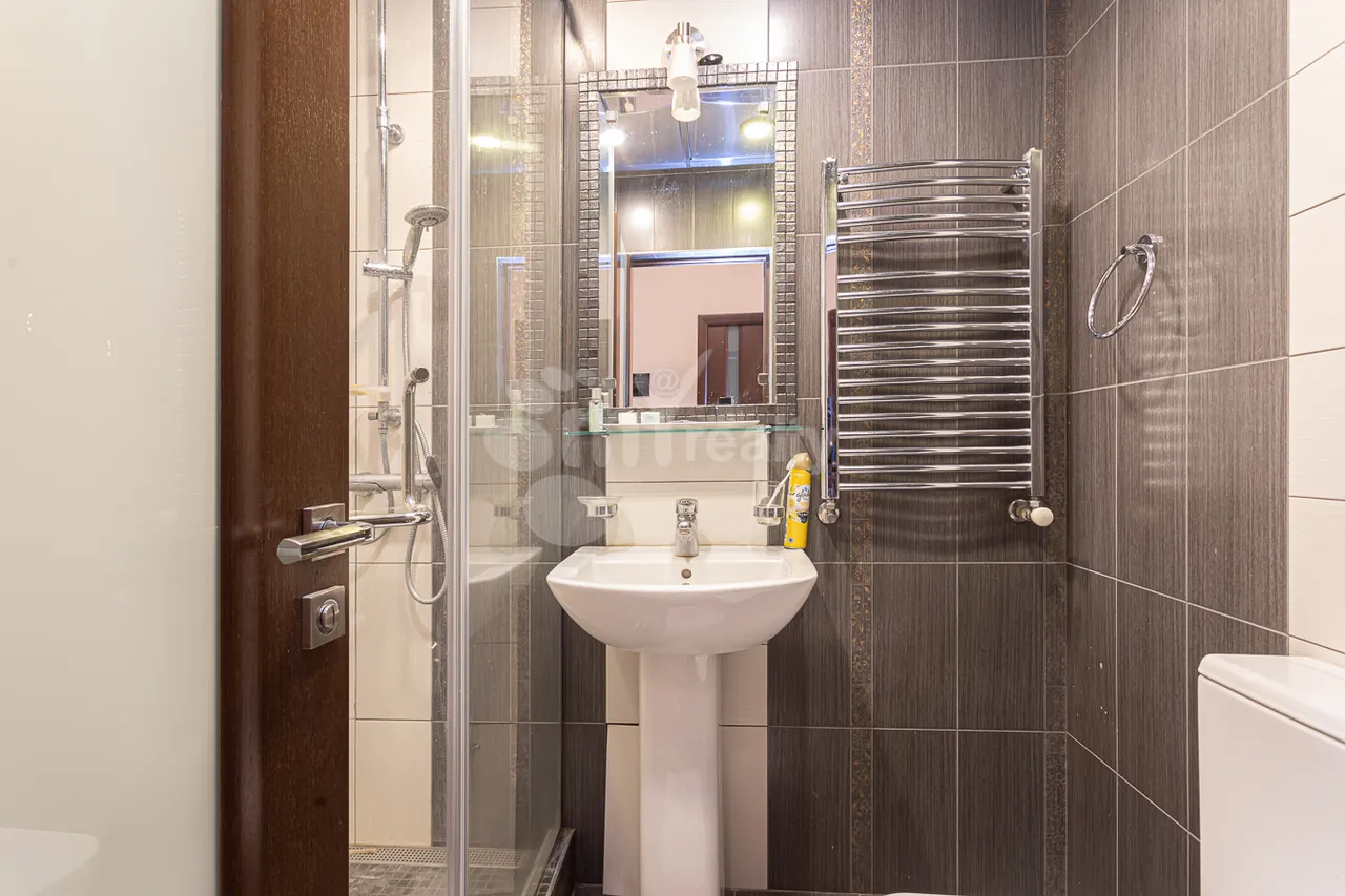 2 սենյականոց բնակարան վարձով Քեռու փող, Արաբկիր Երևան, 160082