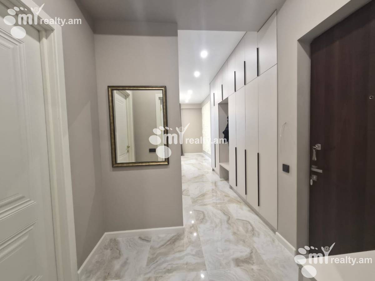 Купить 3 комнатную квартиру Аршакуняц пр, Центр Ереван, 158587