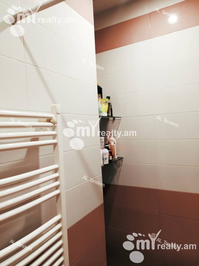 3 bedroom apartment for sale Aram St, Center Yerevan, 124279