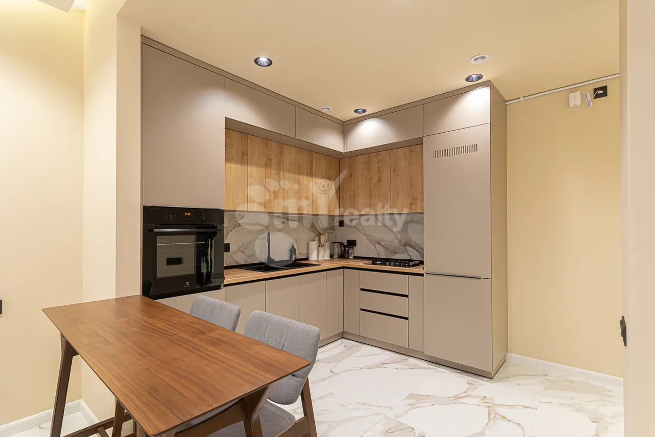 Купить 2 комнатную квартиру К. Улнеци ул., Канакер-Зейтун Ереван, 160072