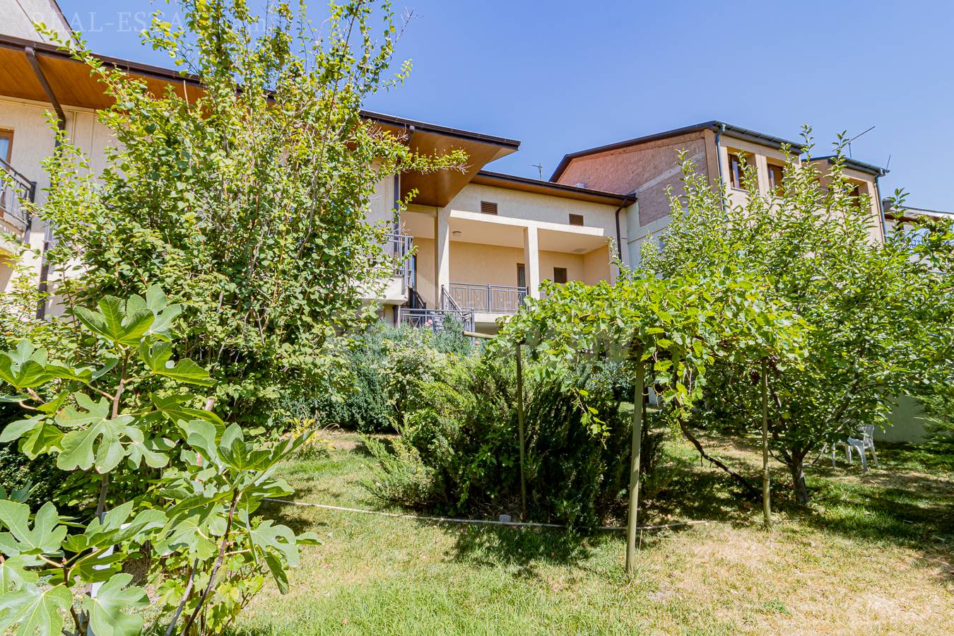 Снять коммерческoе помещение Арабкир 43ый ул, Арабкир Ереван, 139840