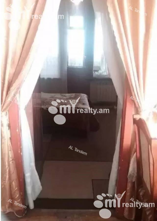 3 bedroom apartment for sale خیابان سایات نووآ, مرکز شهر ایروان, 122908