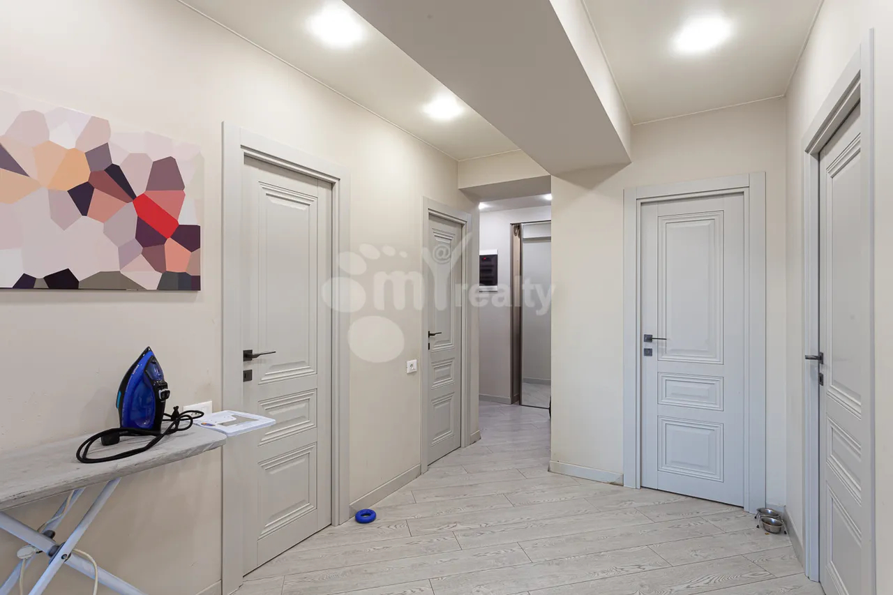 4 bedroom apartment for sale A. Avetisyan St, Arabkir Yerevan, 160521