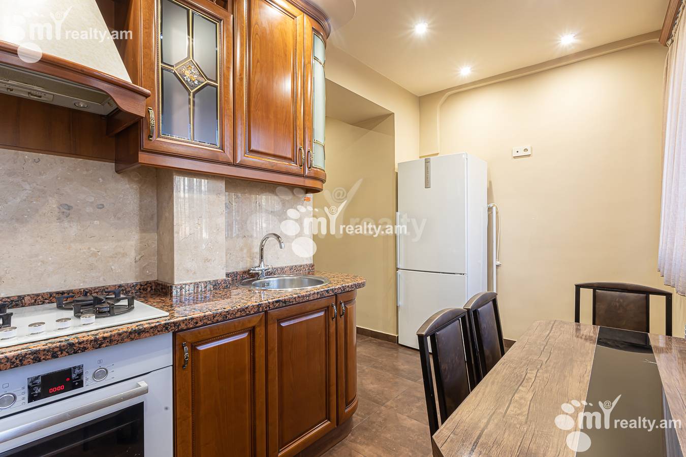 3 bedroom apartment for sale خیابان لِنینگراندیان, آچاپنیاک ایروان, 156721