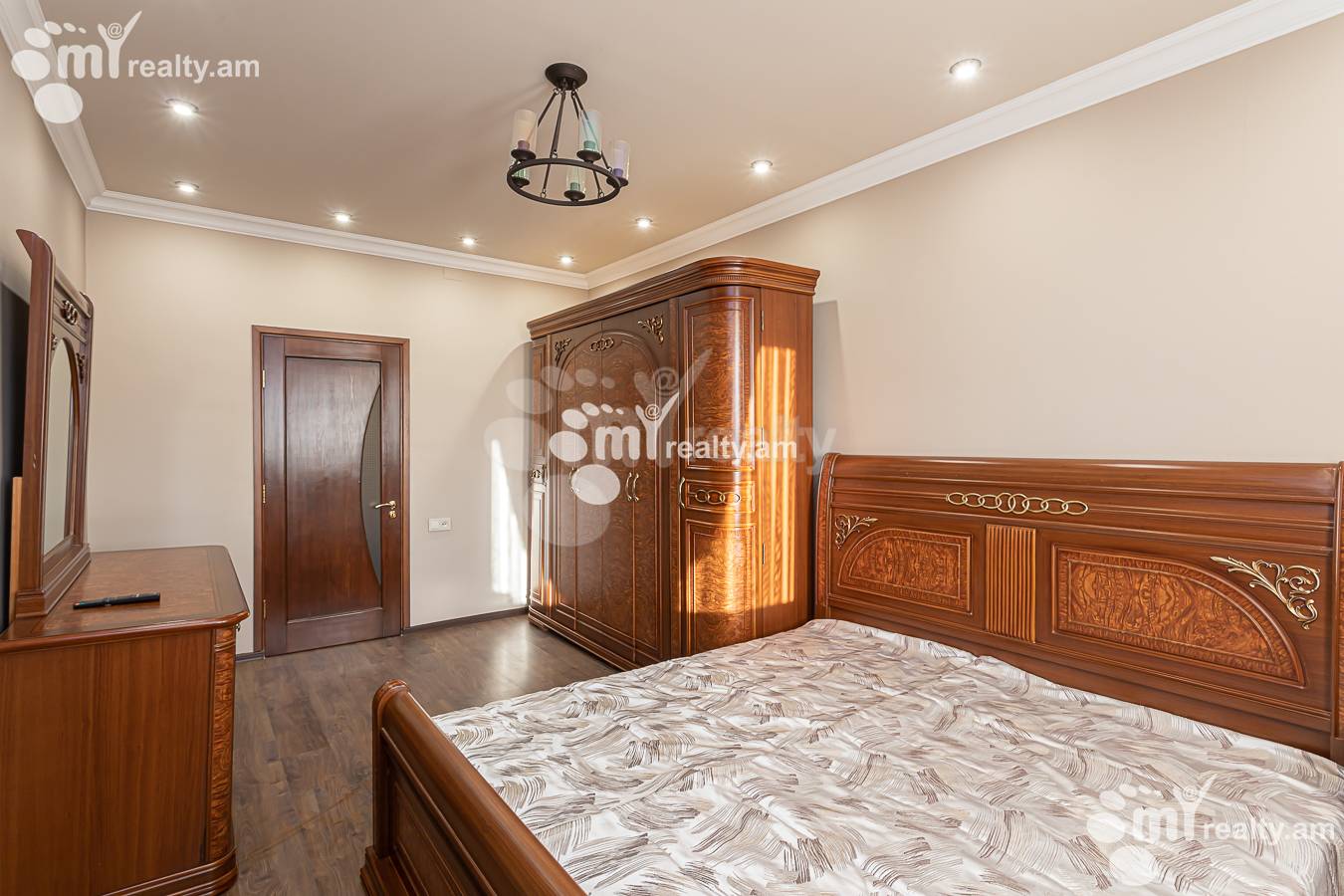 3 bedroom apartment for sale خیابان لِنینگراندیان, آچاپنیاک ایروان, 156721