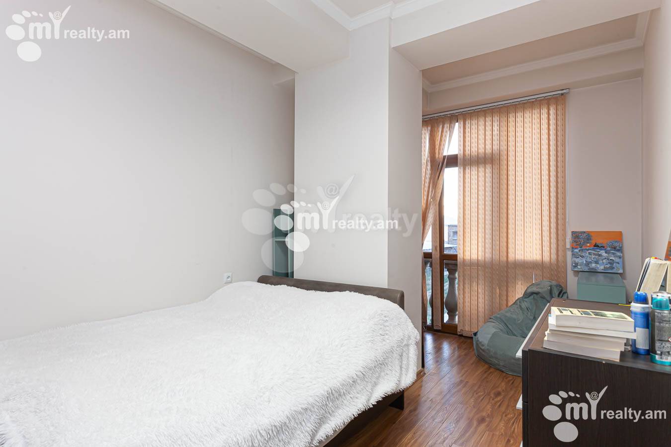 Купить 3 комнатную квартиру Адонц ул, Арабкир Ереван, 152628