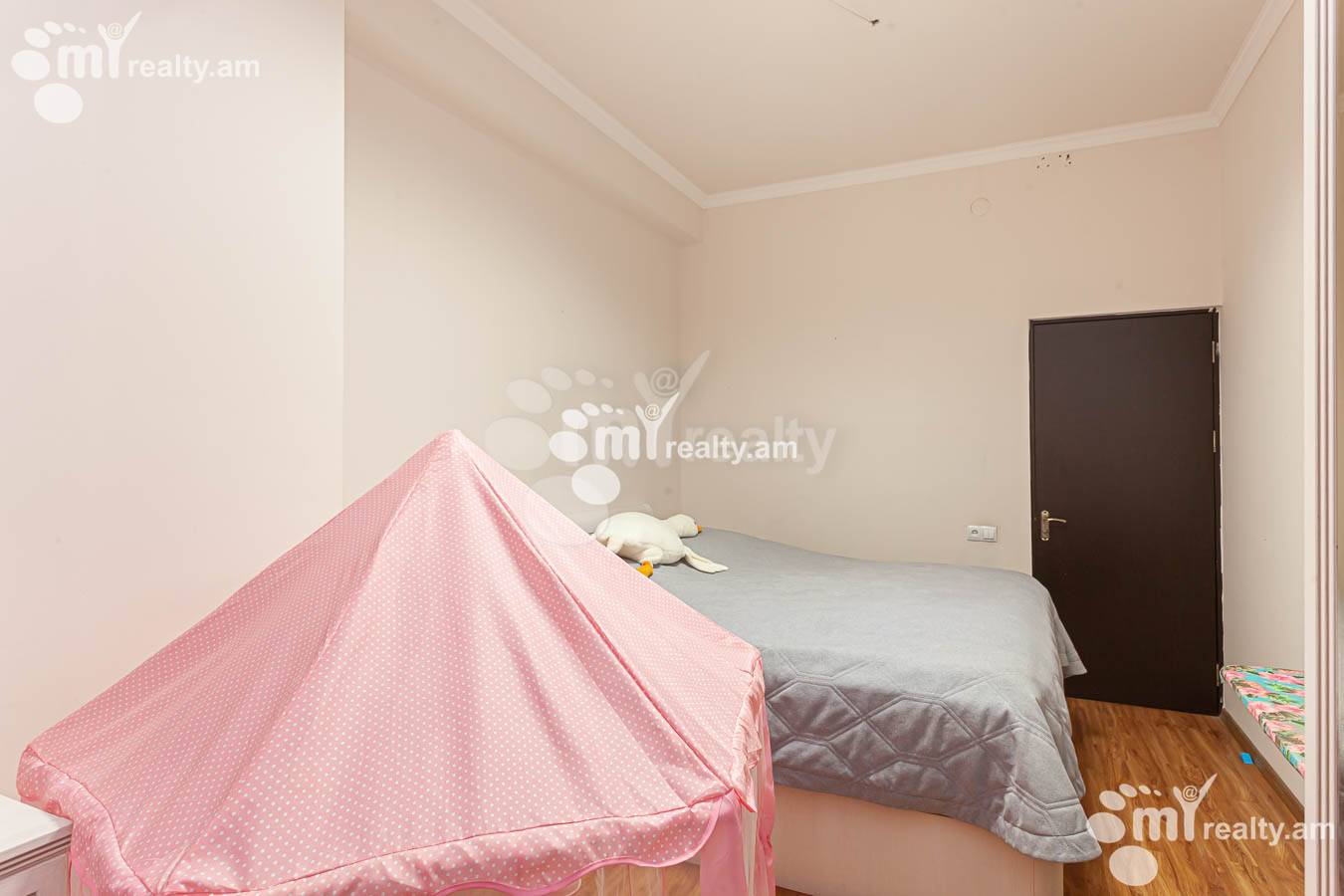 Купить 3 комнатную квартиру Адонц ул, Арабкир Ереван, 152628