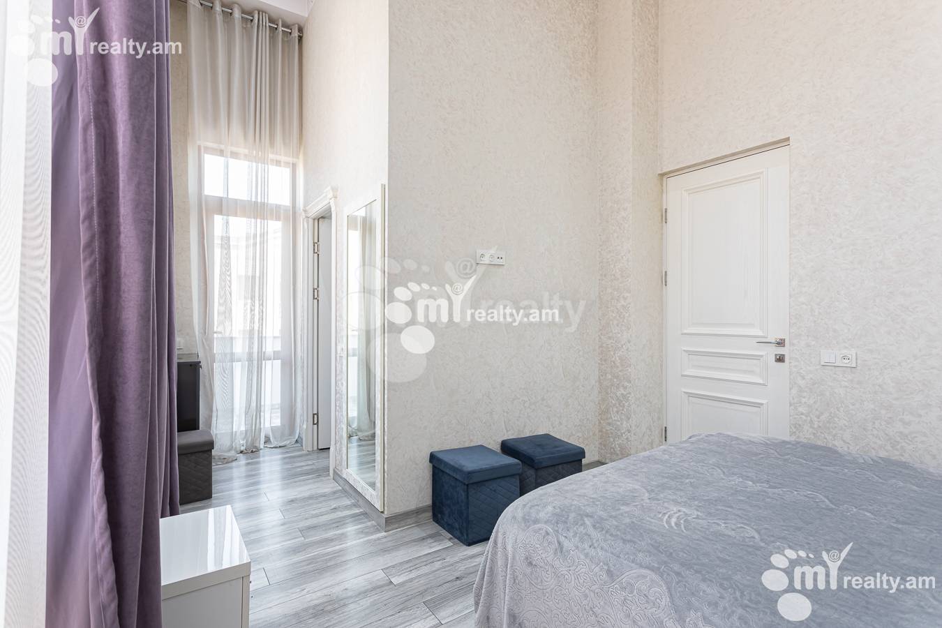 4 bedroom apartment for sale خیابان آدونس, عربگیر ایروان, 156083