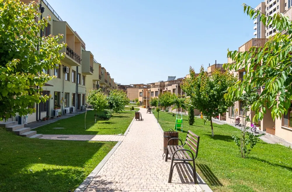 norakaruyc-tun/Mikoyan+St/Davtashen/Yerevan