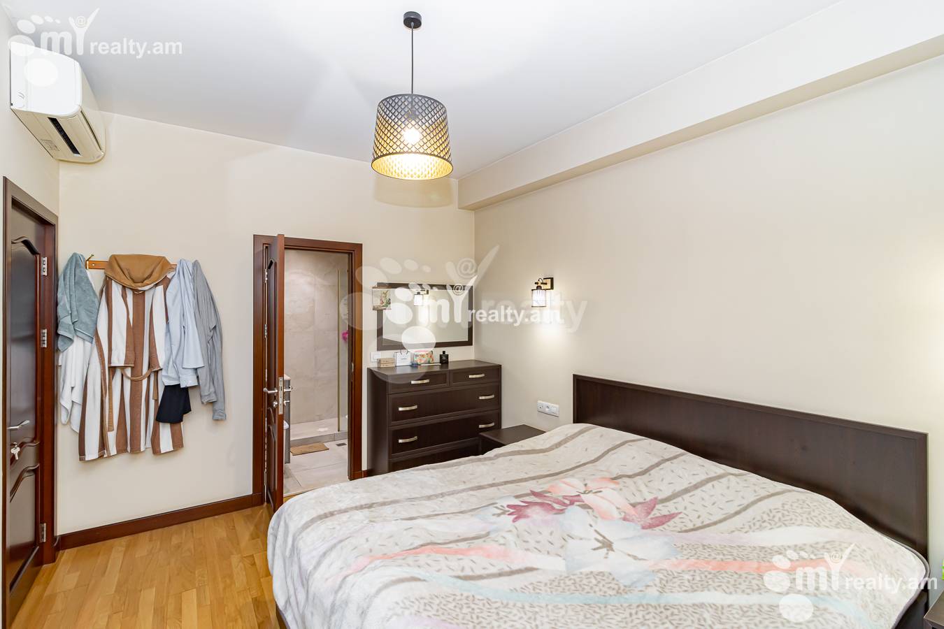 4 bedroom apartment for sale Antarayin St, Center Yerevan, 149052