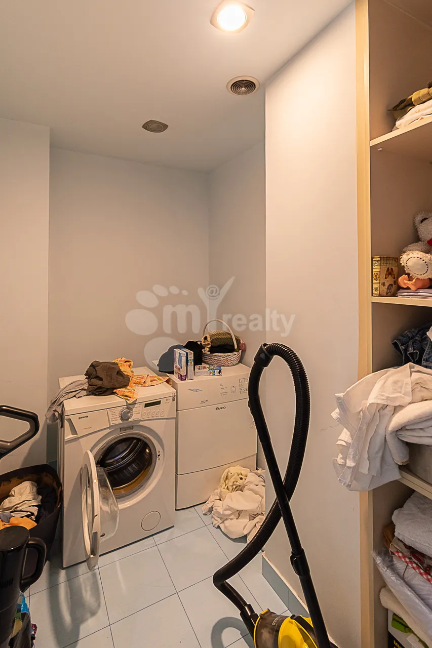 4 bedroom apartment for sale Northern(Hyusisayin)  Ave, Center Yerevan, 161341