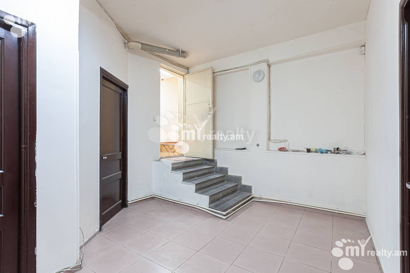 Commercial for sale خیابان Hasratian., آچاپنیاک ایروان, 155404