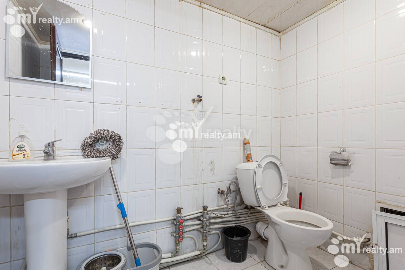 Commercial for sale خیابان Hasratian., آچاپنیاک ایروان, 155404