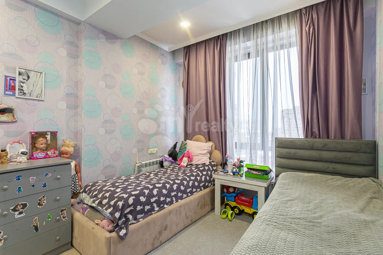 4 bedroom apartment for sale Gyuliqevxyan St, Nor Norque Yerevan, 159626