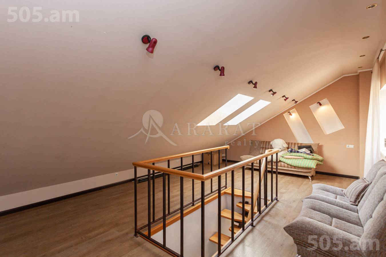 5 bedroom apartment for sale Amiryan St, Center Yerevan, 150344