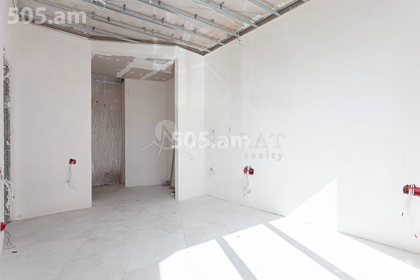 3 սենյականոց բնակարան  Գ. Հովսեփյան փող, Նորք-Մարաշ Երևան, 155577