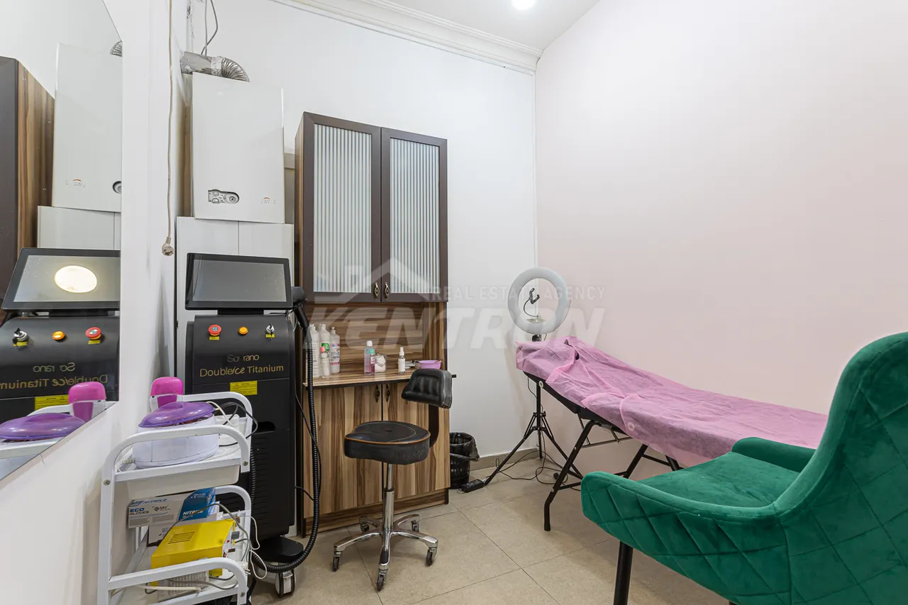 Commercial property for sale Mashtots Ave, Center Yerevan, 157988