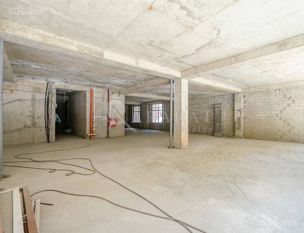 komercion-vardzakalutyun-Yerevan-Center