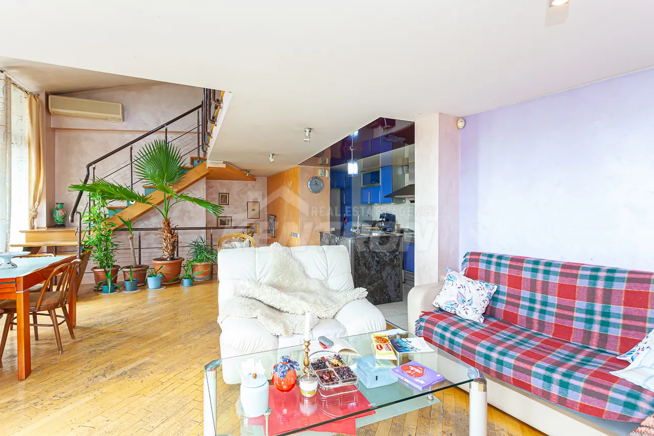 5 bedroom apartment for rent Teryan St, Center Yerevan, 158098