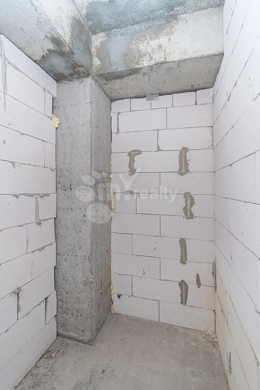 Купить 2 комнатную квартиру Ахбюр Сероб ул, Арабкир Ереван, 160257