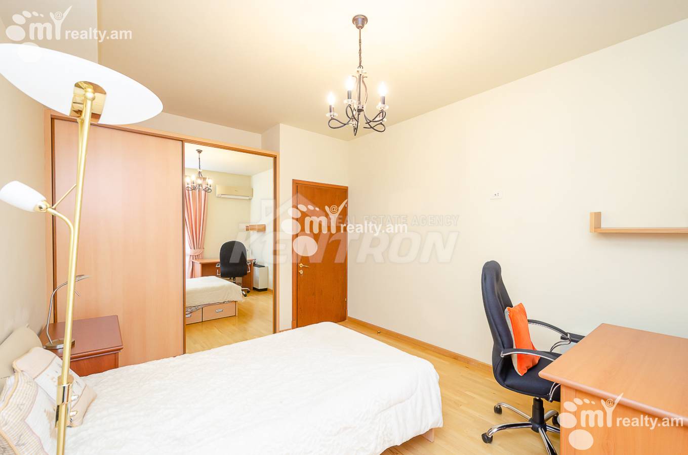 5 bedroom apartment for sale Koghbatsi St, Center Yerevan, 149795
