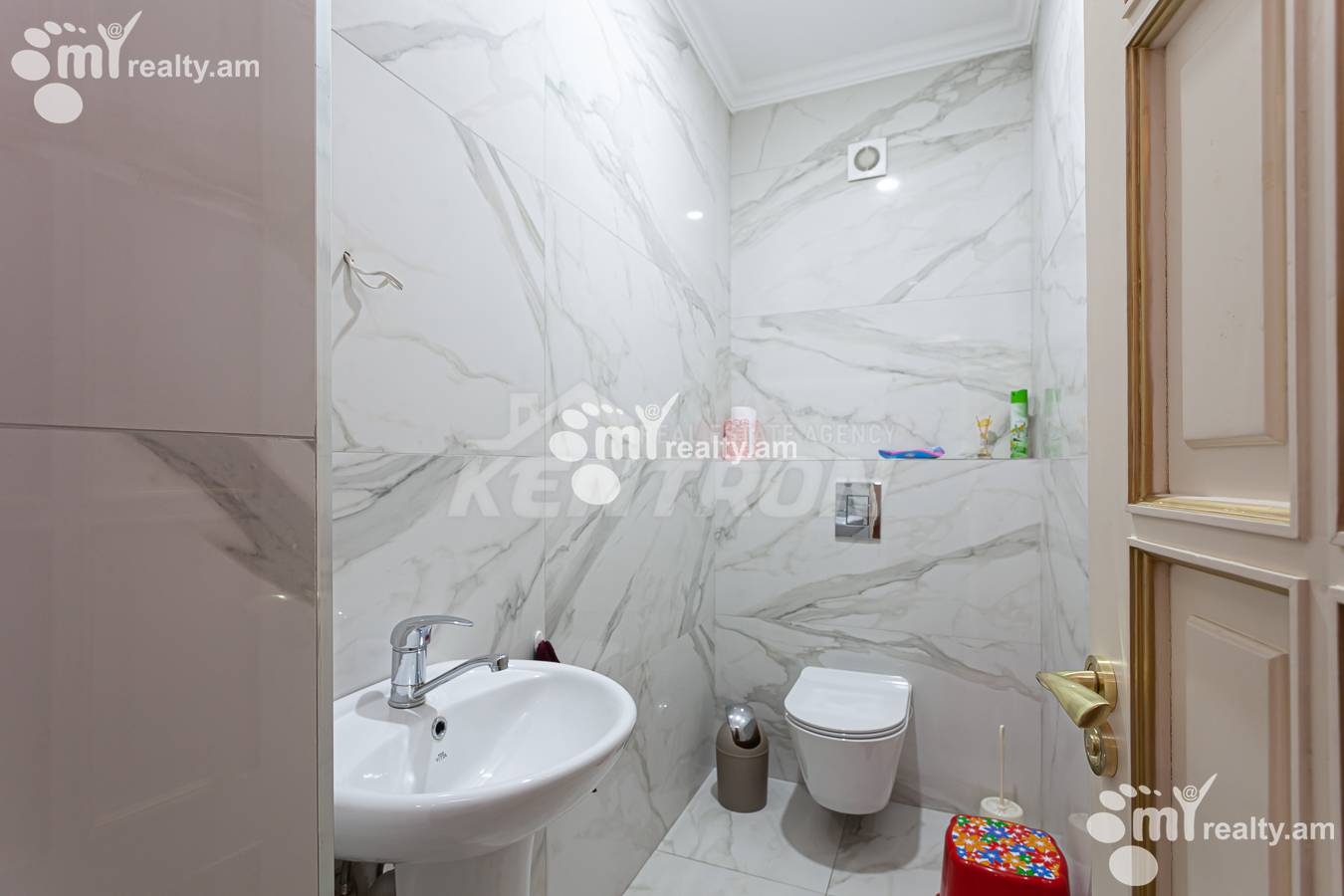 House for sale خیابان سِپوه, عربگیر ایروان, 155978