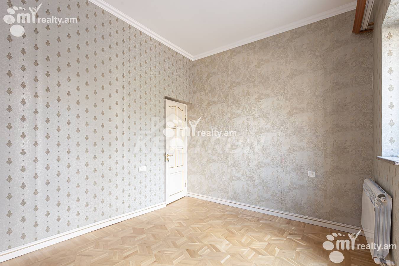 House for sale خیابان سِپوه, عربگیر ایروان, 155978