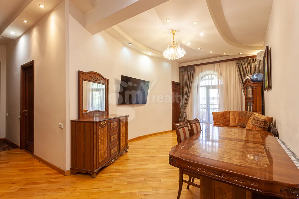 5-bedroom/apartment-for-sale/Shahsuvaryan+St/Arabkir/Yerevan