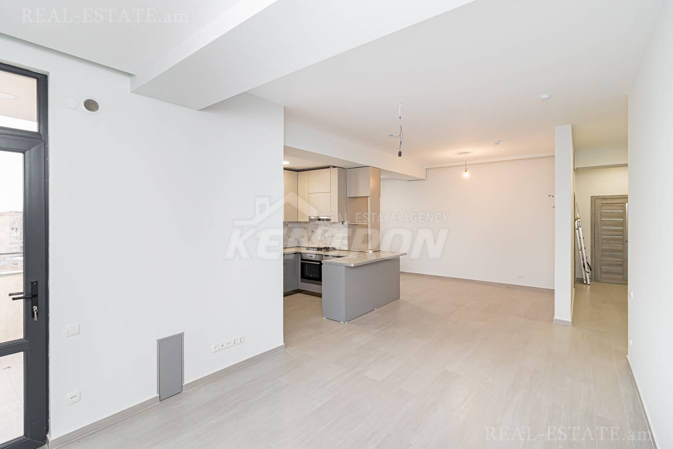 3 bedroom apartment for sale خیابان ن. تیگریانیان بن بست 1, عربگیر ایروان, 143475