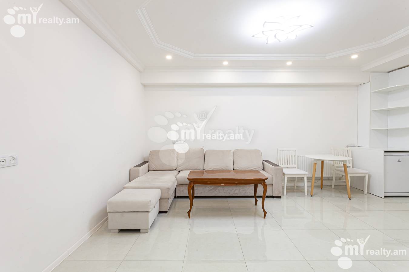 2 սենյականոց բնակարան  Ե. Քոչար փող, Կենտրոն Երևան, 137922