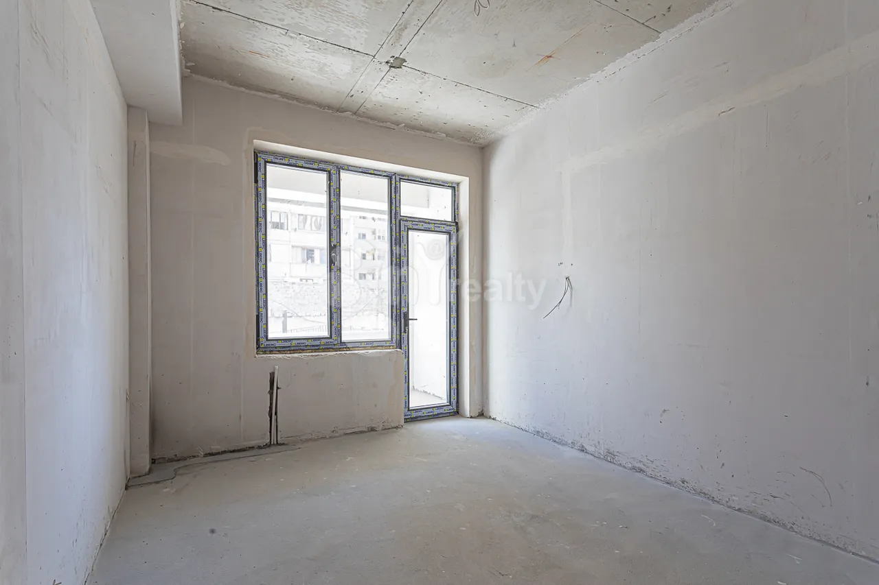 4 bedroom apartment for sale خیابان گِریبودوف, عربگیر ایروان, 157189