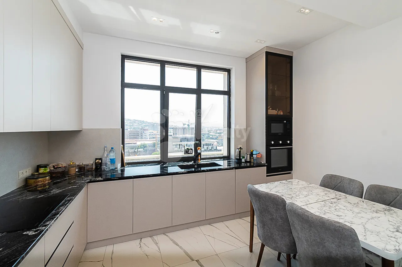 4 bedroom apartment for sale Arshakunyats Ave, Center Yerevan, 160978