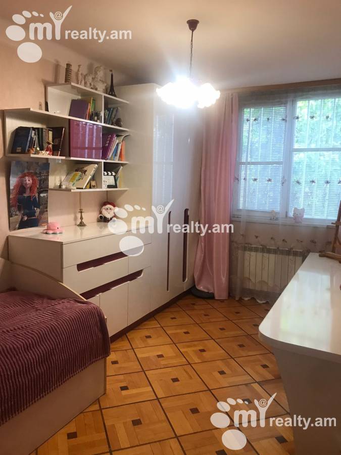 Снять 4 комнатную квартиру Д. Демирчян ул, Центр Ереван, 156693