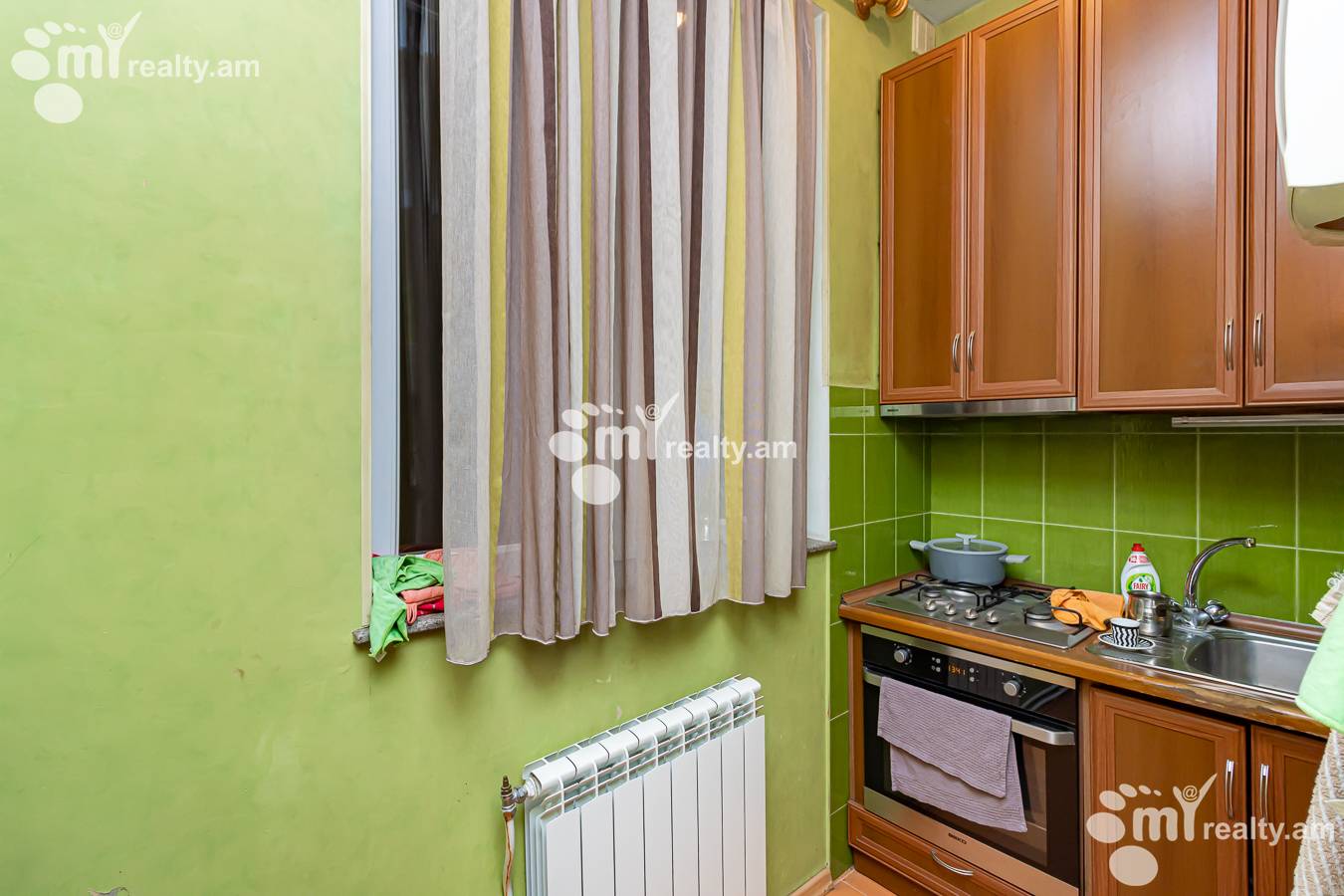 Купить 1 комнатную квартиру Д. Демирчян ул, Центр Ереван, 152116