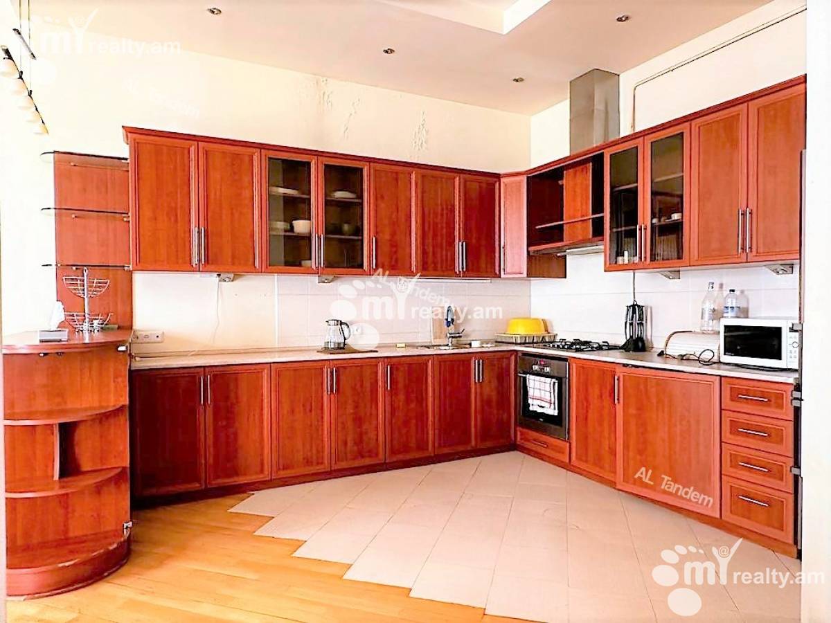 4 bedroom apartment for rent Sayat-Nova Ave, Center Yerevan, 139715