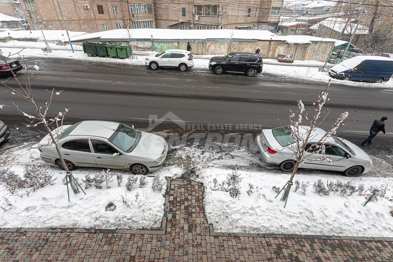 Commercial property for sale K. Ulnetsi St, Quanaquère-Zeytoun Yerevan, 159445