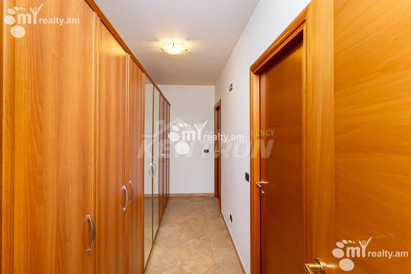 3 bedroom apartment for rent Vazgen Sargsyan St, Center Yerevan, 153246