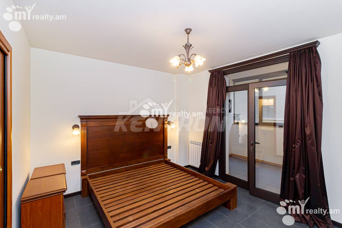 3 bedroom apartment for rent Vazgen Sargsyan St, Center Yerevan, 153246