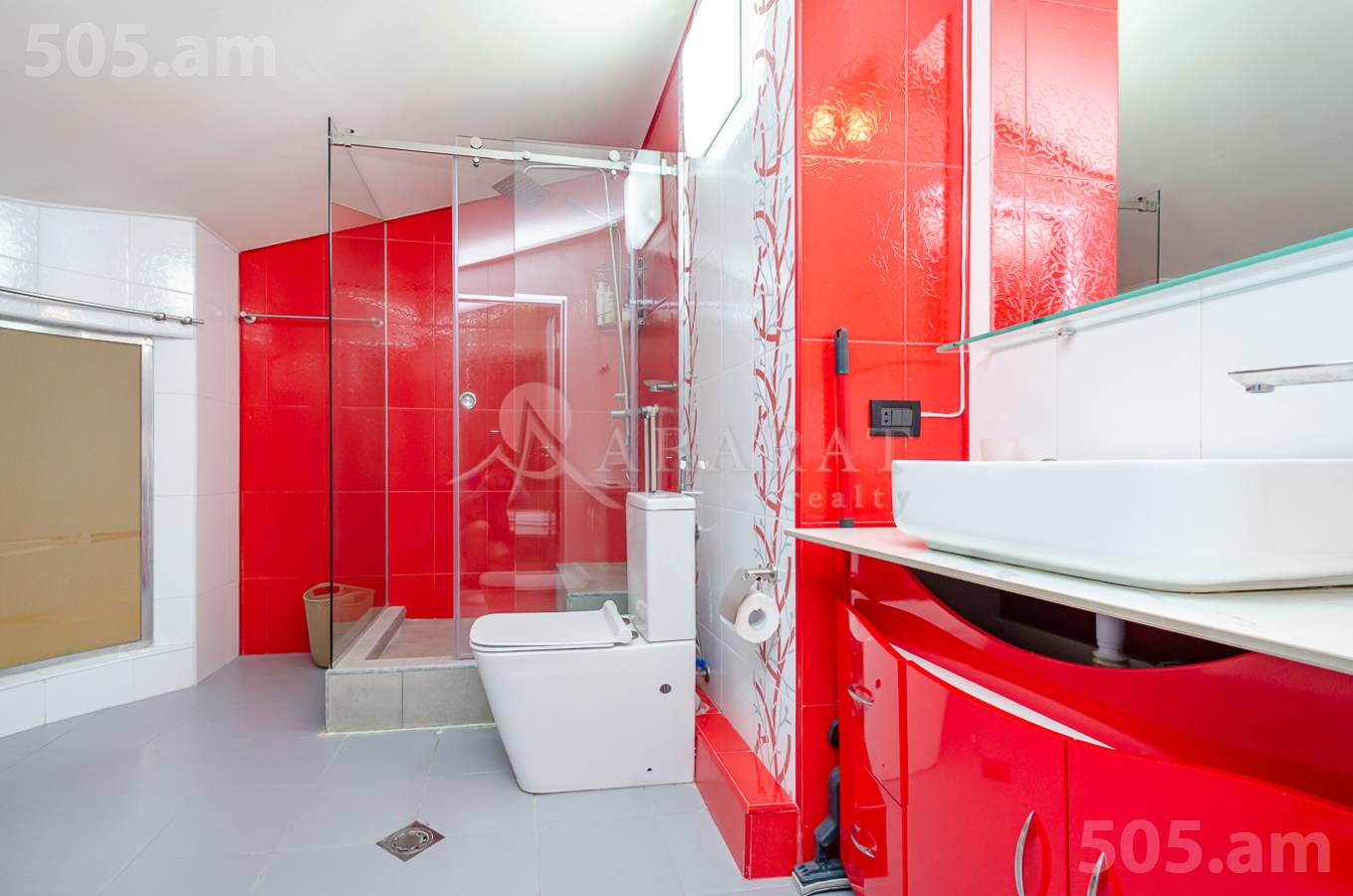 2 bedroom apartment for sale Zakyan St, Center Yerevan, 153237