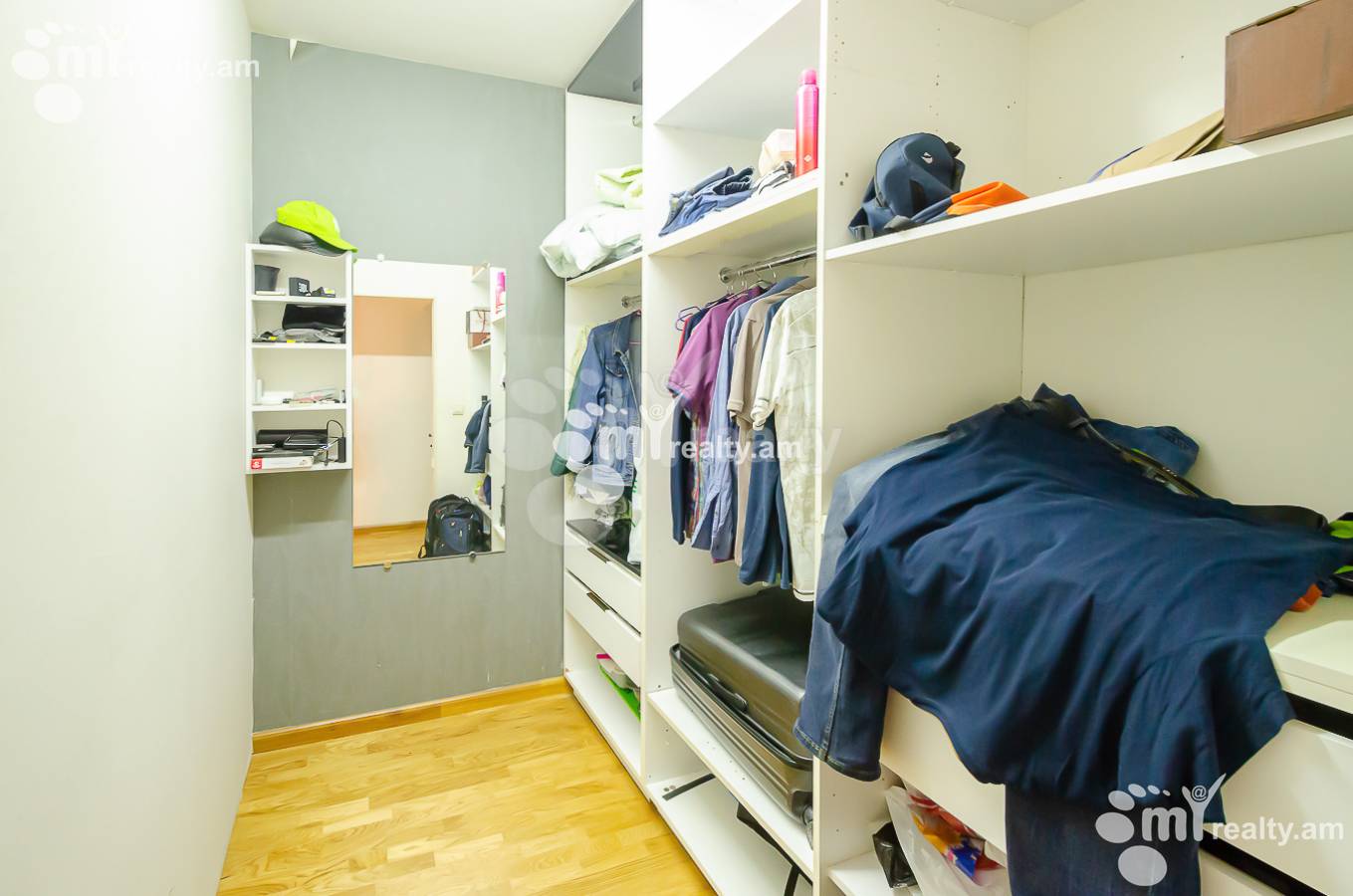 3 սենյականոց բնակարան  Սարյան փող, Կենտրոն Երևան, 154929