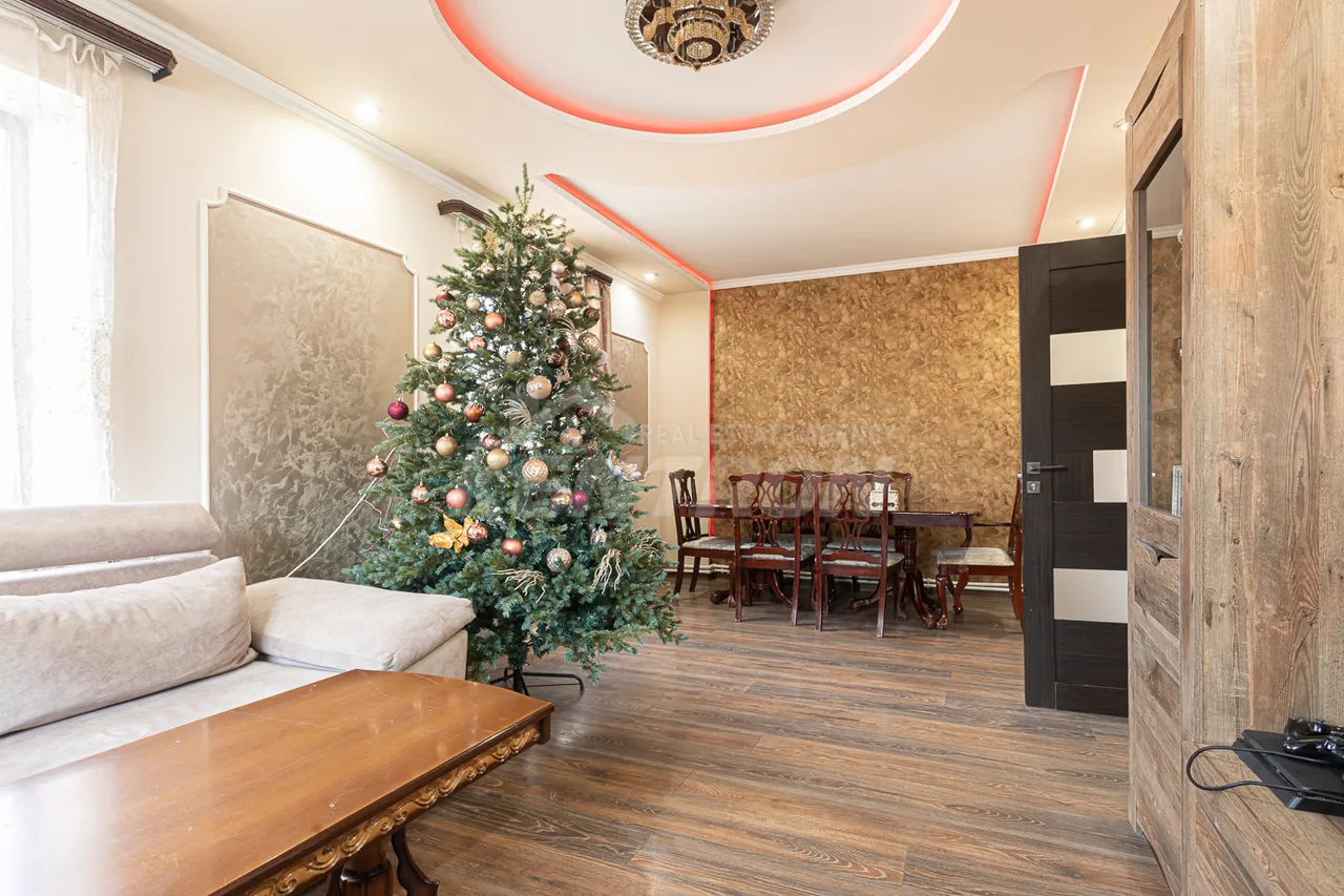 House for sale Paruyr Sevak dis. 1st street, Avan Yerevan, 158500
