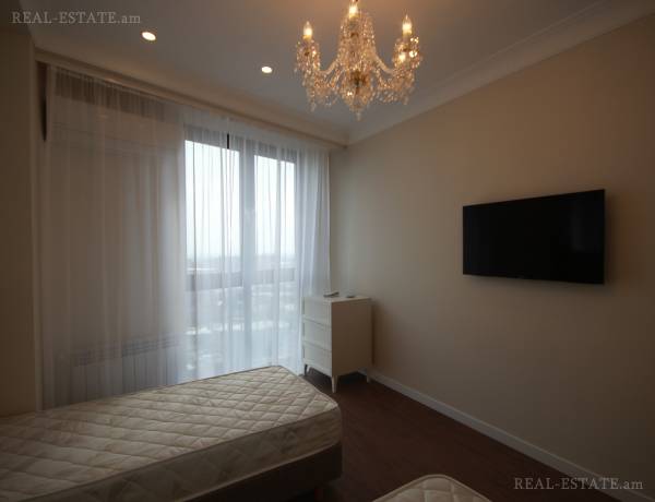 4-senyakanoc-bnakaran-vacharq-Yerevan-Center