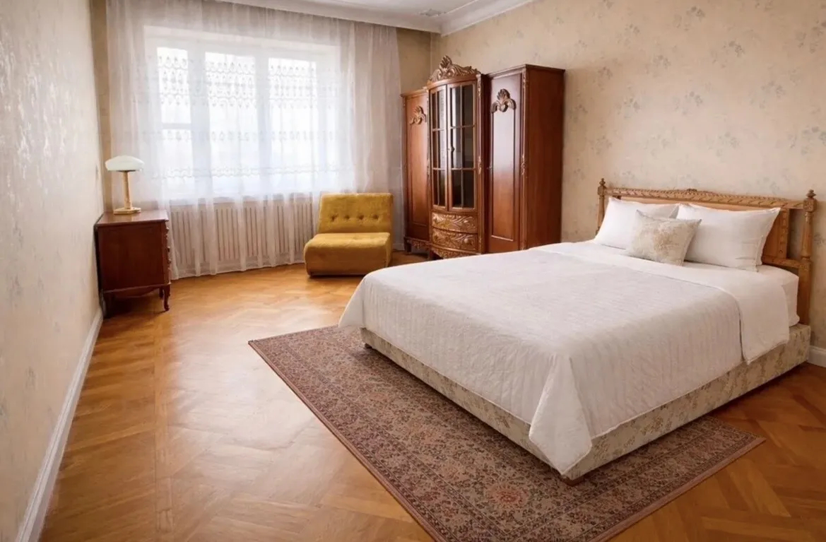 3 bedroom apartment for sale Heratsi St, Center Yerevan, 160333