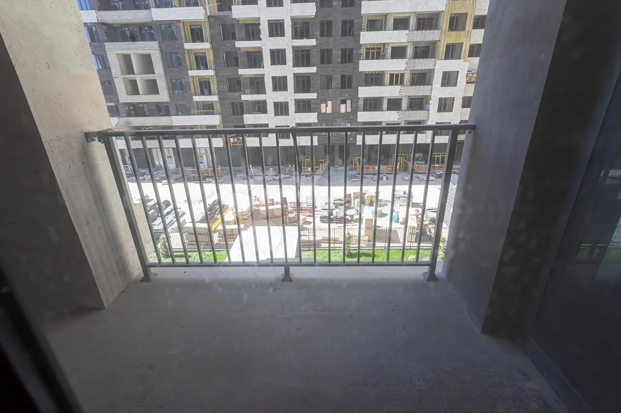 Купить 3 комнатную квартиру Ленинградян, Квартал Ваагни Ереван, 159996